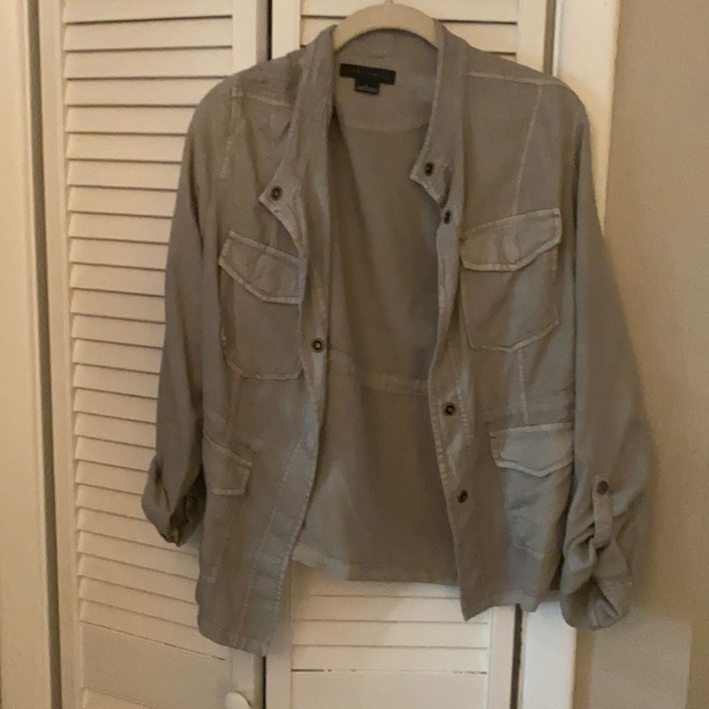Casual light weight jacket